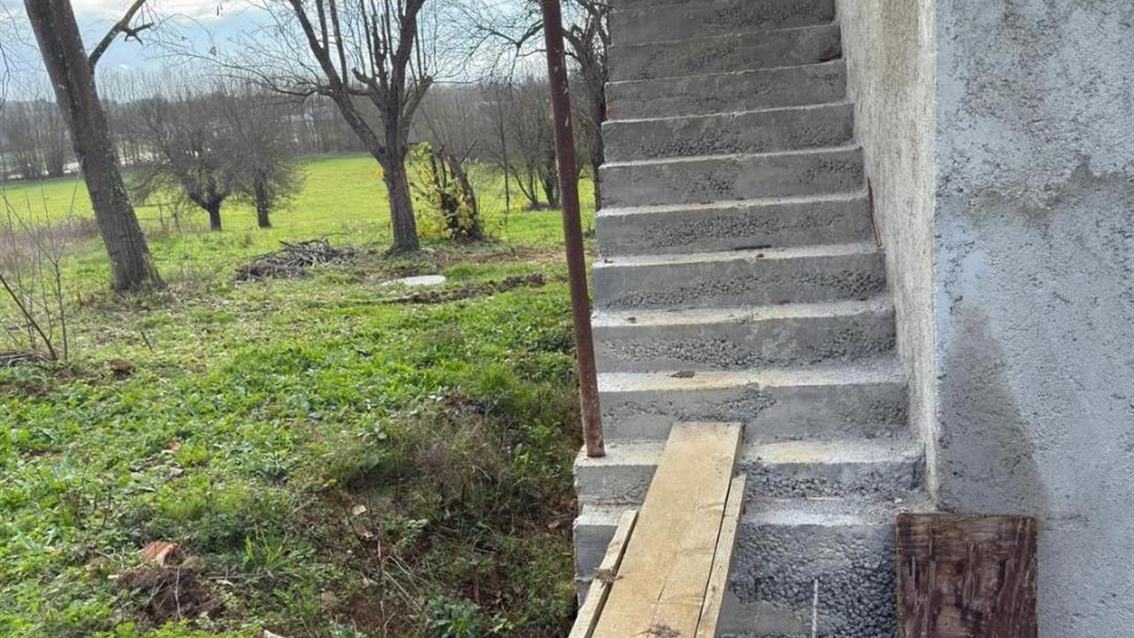 Sakarya Kaynarca'da Merdivenden Düşen 62 Yaşındaki Adam Yaralandı