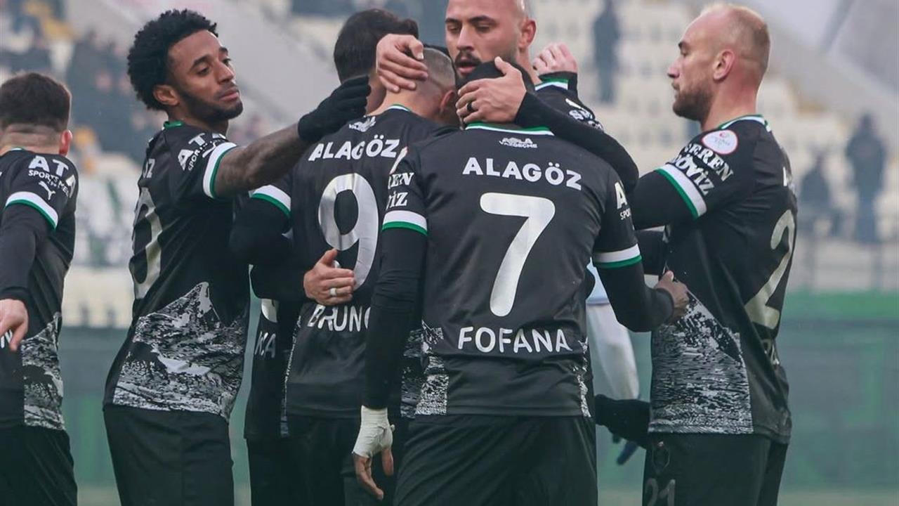 Iğdır'da Gerçekleşen Maçta Iğdır FK, Adana Demirspor'u 4-1'lik Sonuçla Geçti