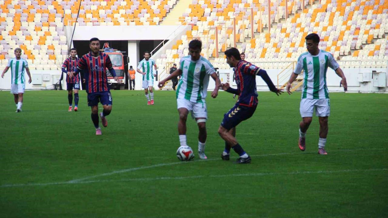 Malatya Yeşilyurtspor, Silifke Belediyespor'u 1-0 Mağlup Etti