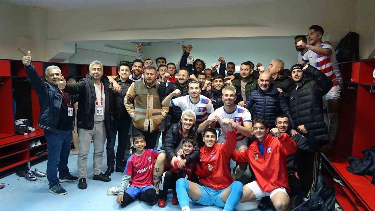 Kütahya'da Tepecikspor, Kritik Bir Galibiyet Elde Etti