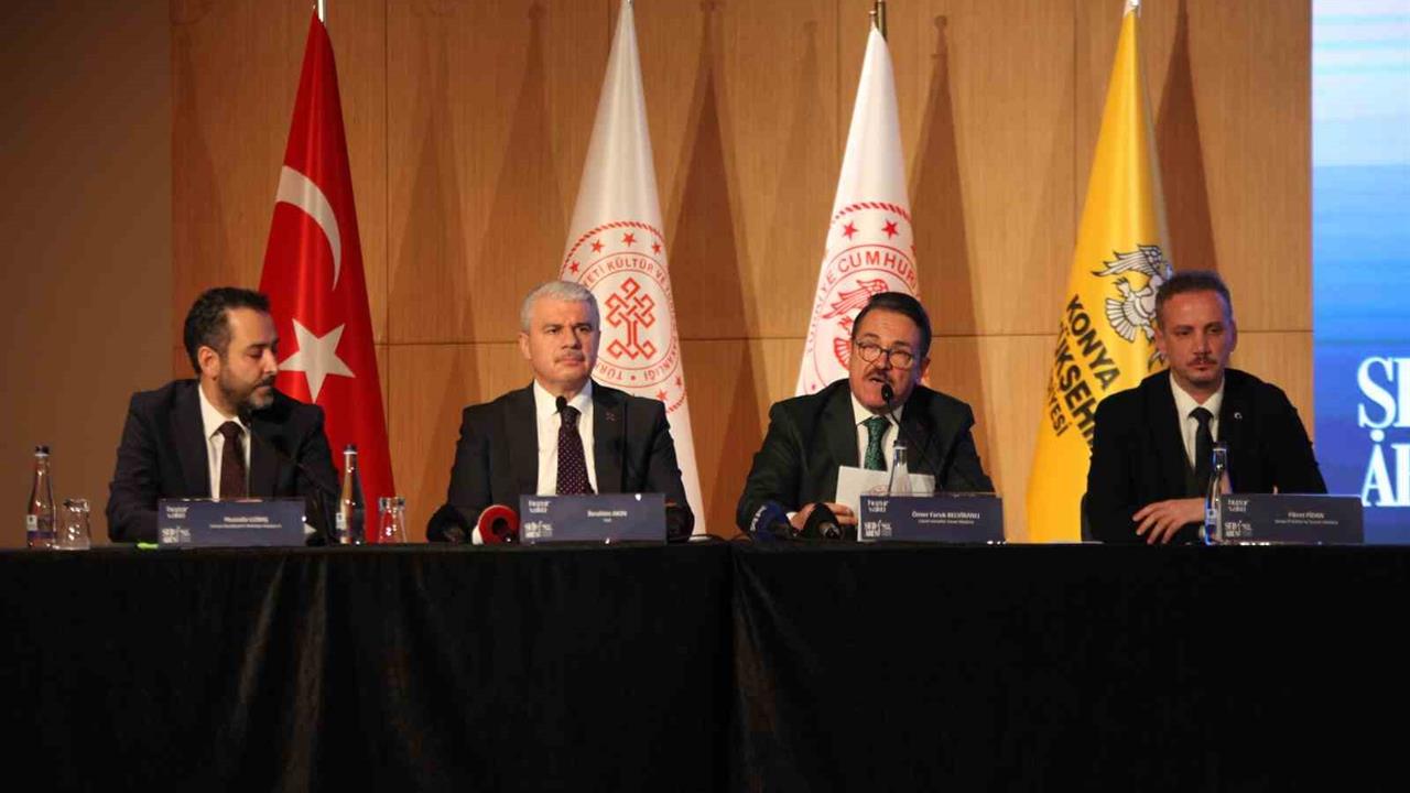 Konya'da Hazreti Mevlana’nın 752. Vuslat Yıl Dönümü Anma Törenleri İçin Tanıtım Toplantısı Düzenlendi.