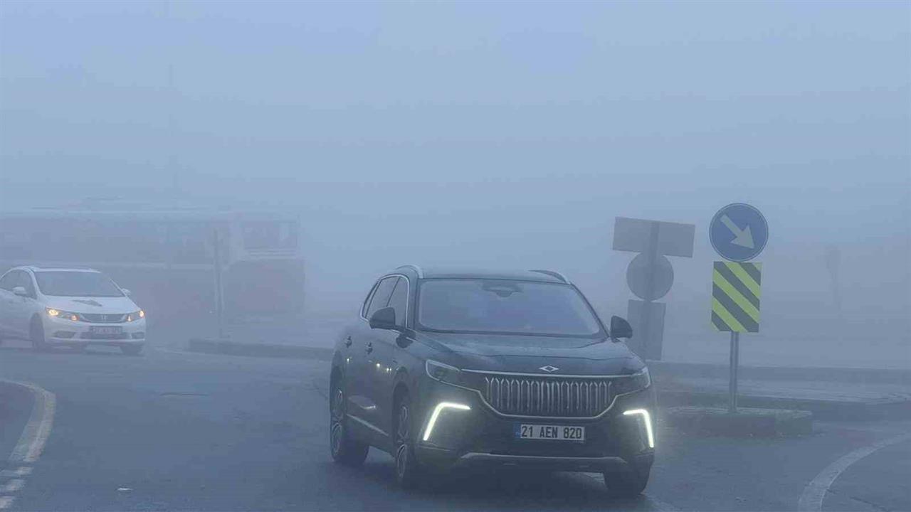 Diyarbakır'da Yoğun Sis Nedeniyle Uçak Seferleri Aksadı