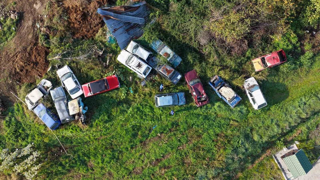 Başiskele'de Çevre Kirliliğini Önlemek İçin Hurda Araçlar Toplanıyor