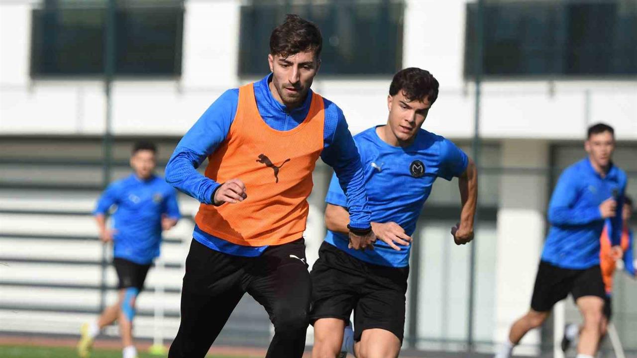 Manisa'da, Manisa FK 10 Aralık'ta Serikspor ile Oynayacağı Maç İçin Hazırlıklara Başlayacak.