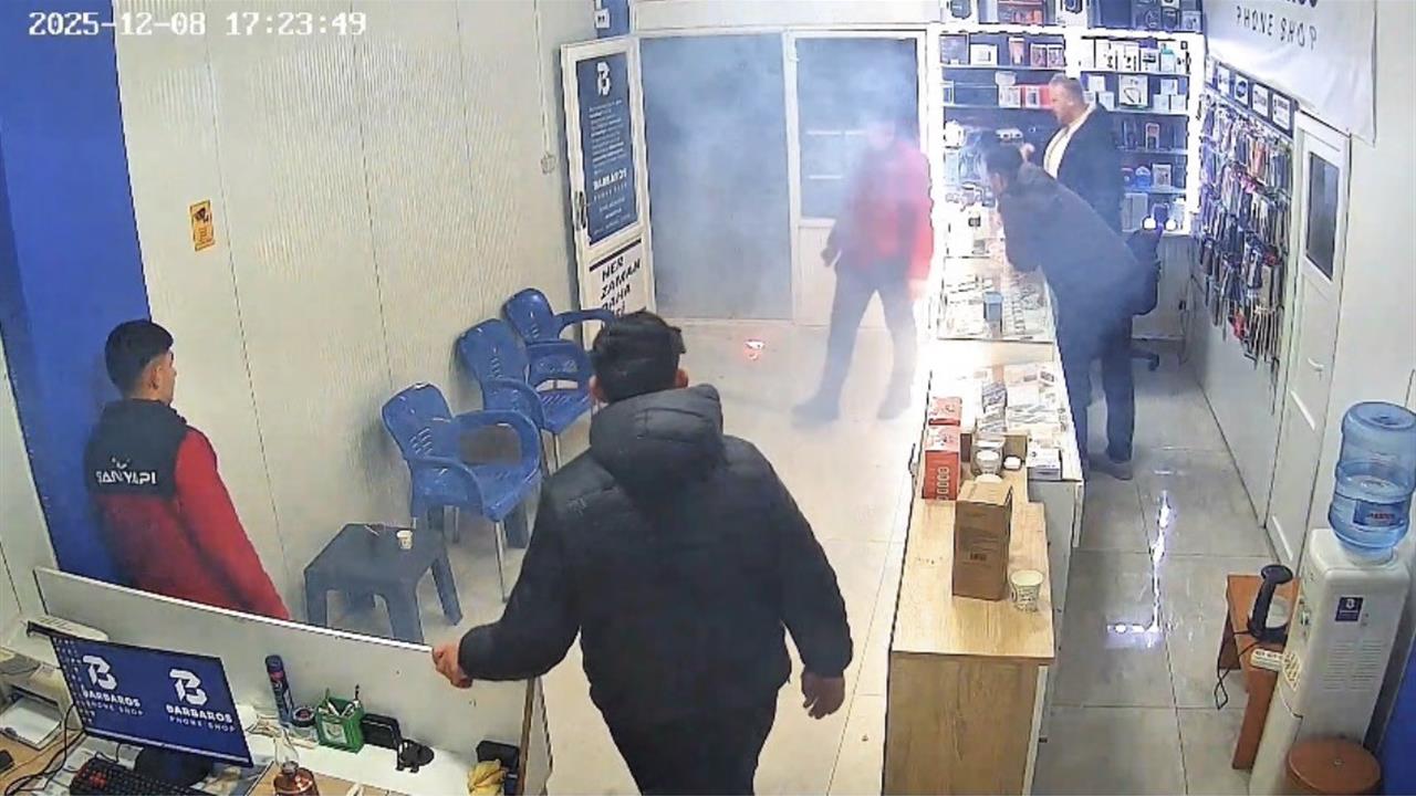 Mardin Midyat'ta Tamir Edilen Cep Telefonu Ani Alevlenme Yaşadı