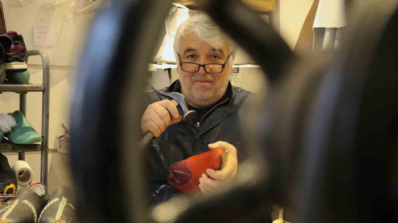 Sivas'ta 38 Yıldır Yemeni Üreten Zafer Kıtlık, Mesleğini Yaşatmaya Çalışıyor