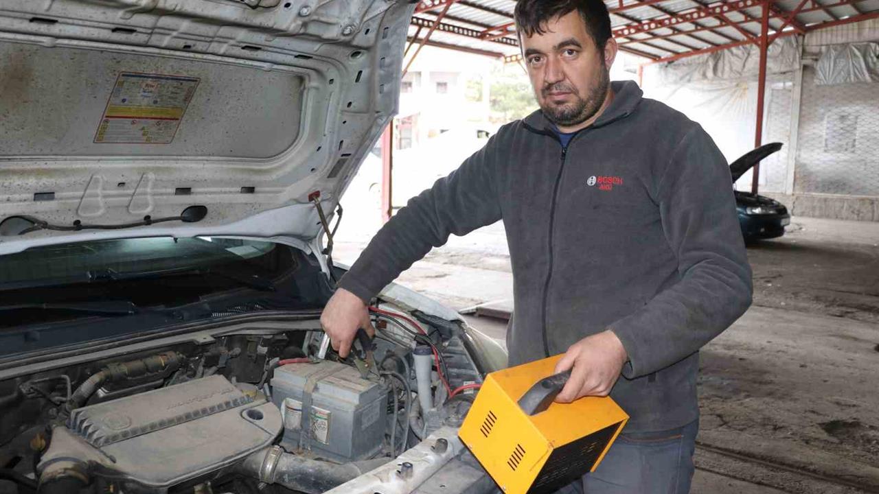 Sivas'ta Araç Sahiplerine Akü Bitince Vurdurmamaları Tavsiye Edildi