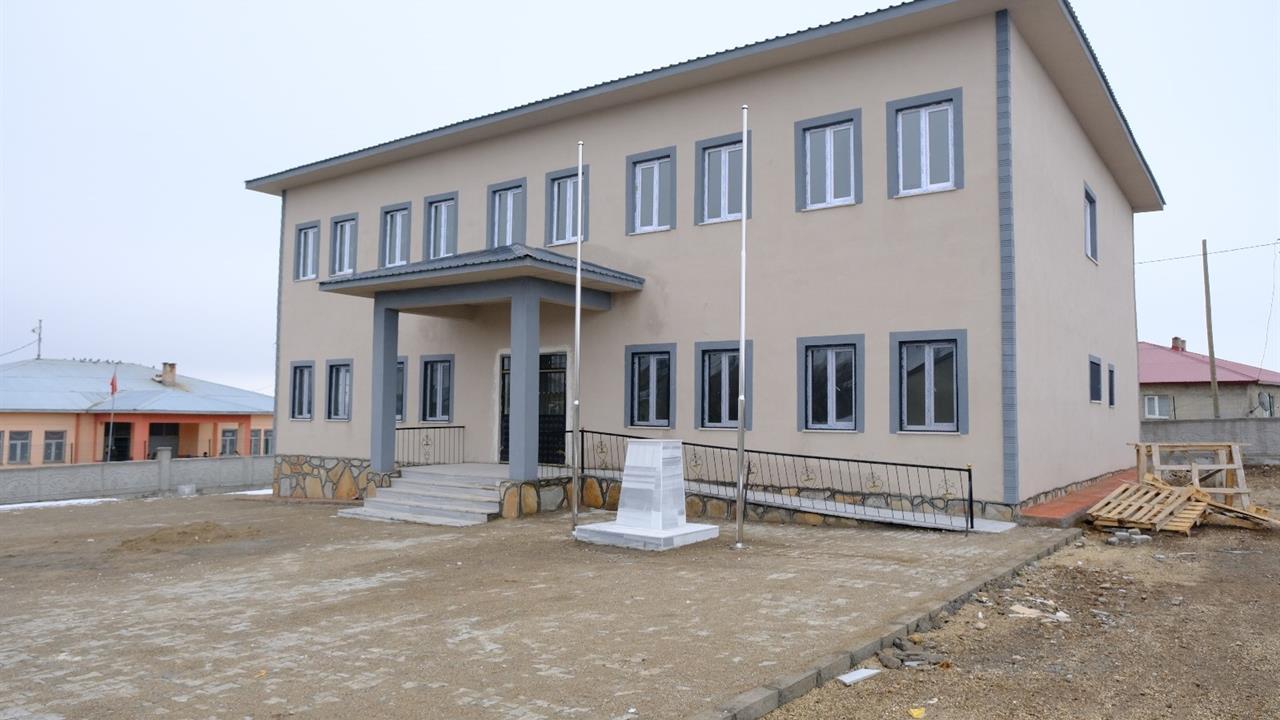 Ağrı Hamur'da Öğrenciler İçin Modern Eğitim Binası Hazır