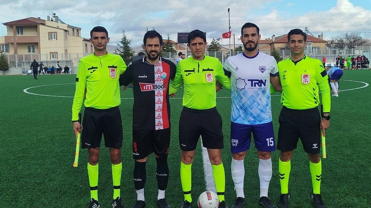 Kayseri Döğerspor, Başakpınarspor'u 3-1 Yenerek Öne Geçti