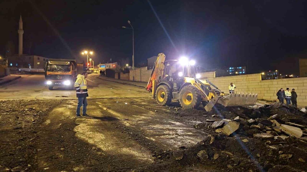 Bayburt Kışla Rampasında Asfalt Yenileme Çalışmaları Başladı