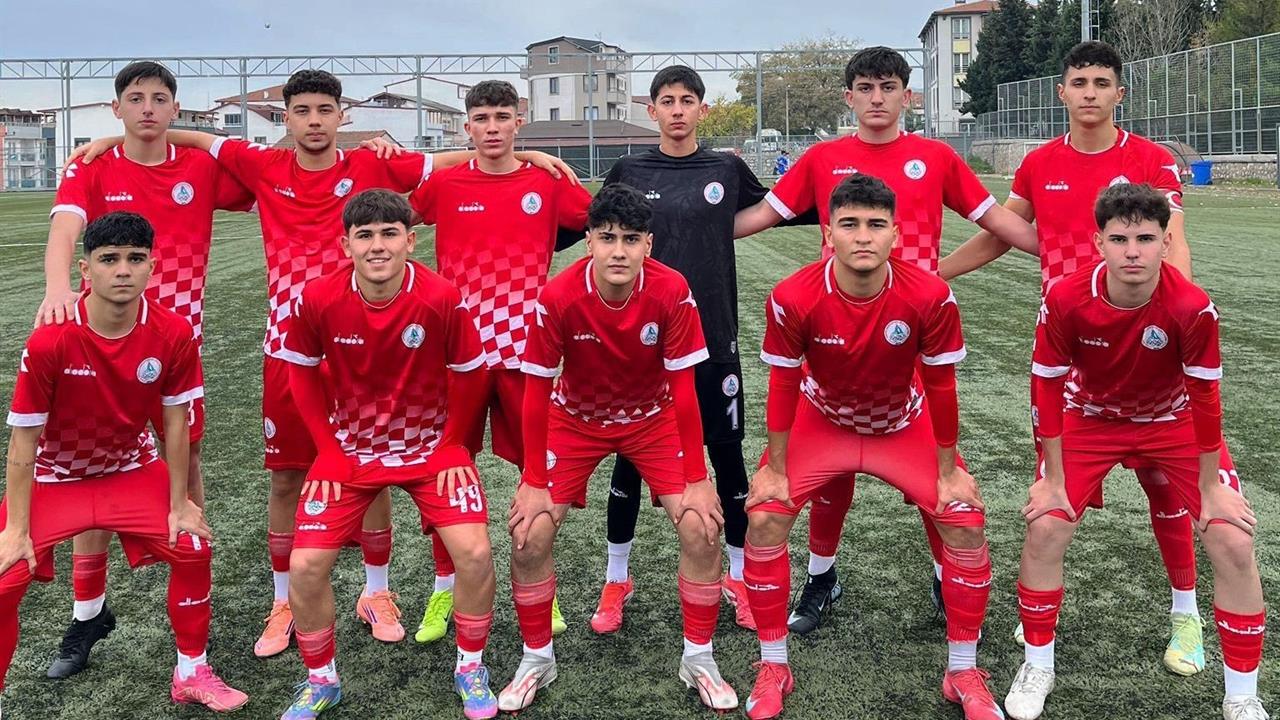 Kocaeli Körfez Gençlerbirliği U18 Takımı Kireçocakları’nı 5-0 Yendi