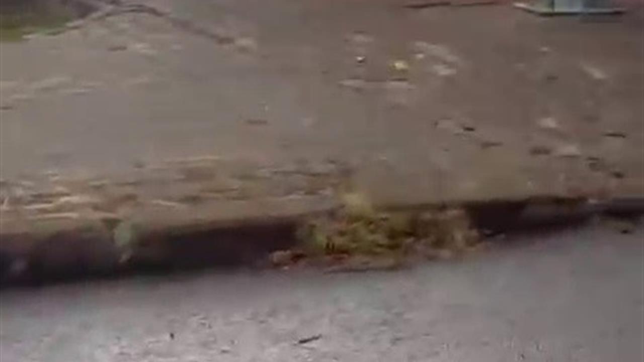 Sivas Kılavuz Mahallesi'nde Bir Araç Yangınında Kullanılamaz Hale Geldi