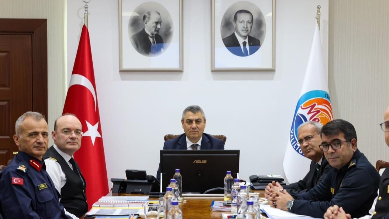 Mersin’de Asayiş Operasyonları: 1 Haftada 874 Firari Cezaevine, 1431 Araç Trafikten Men Edildi