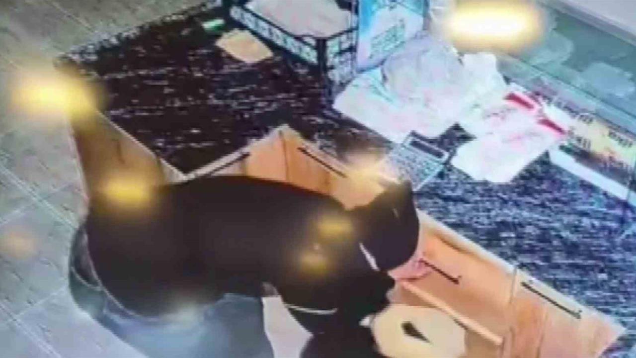 Adıyaman Kahta'da Gece Saatlerinde Bir İş Yerinden Hırsızlık Yapıldı