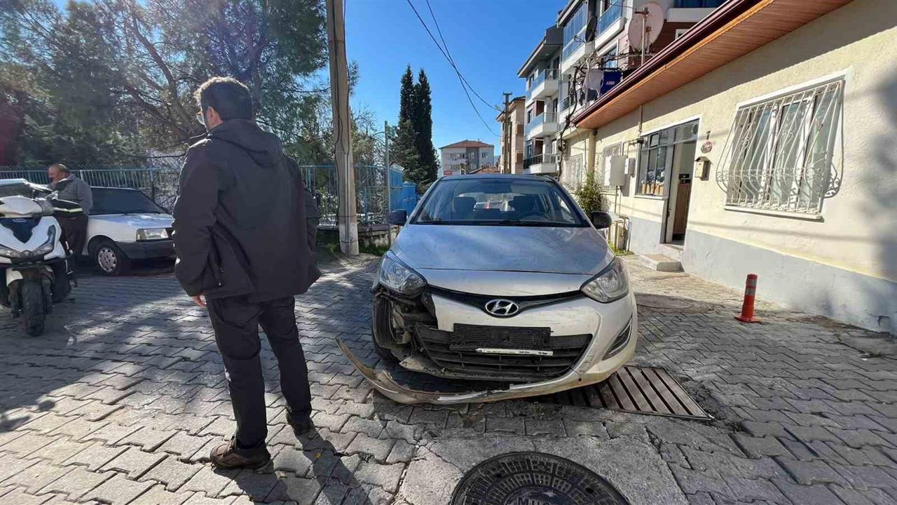 Muğla Menteşe'de Otomobil ve Motosikletin Çarpışması Sonucu İki Kişi Yaralandı