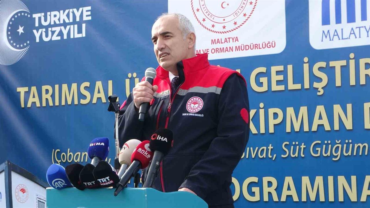 Malatya'da Yetiştiricilere Çoban Evi ve Akıllı Yemlik Desteği Sağlandı