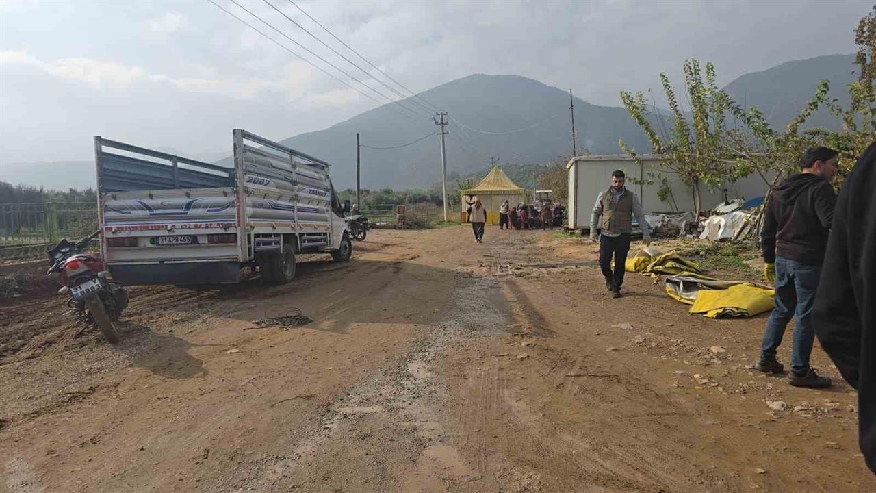 Gaziantep Şahinbey'de Eşi Tarafından Tüfekle Vurulan Kadın Hayatını Kaybetti