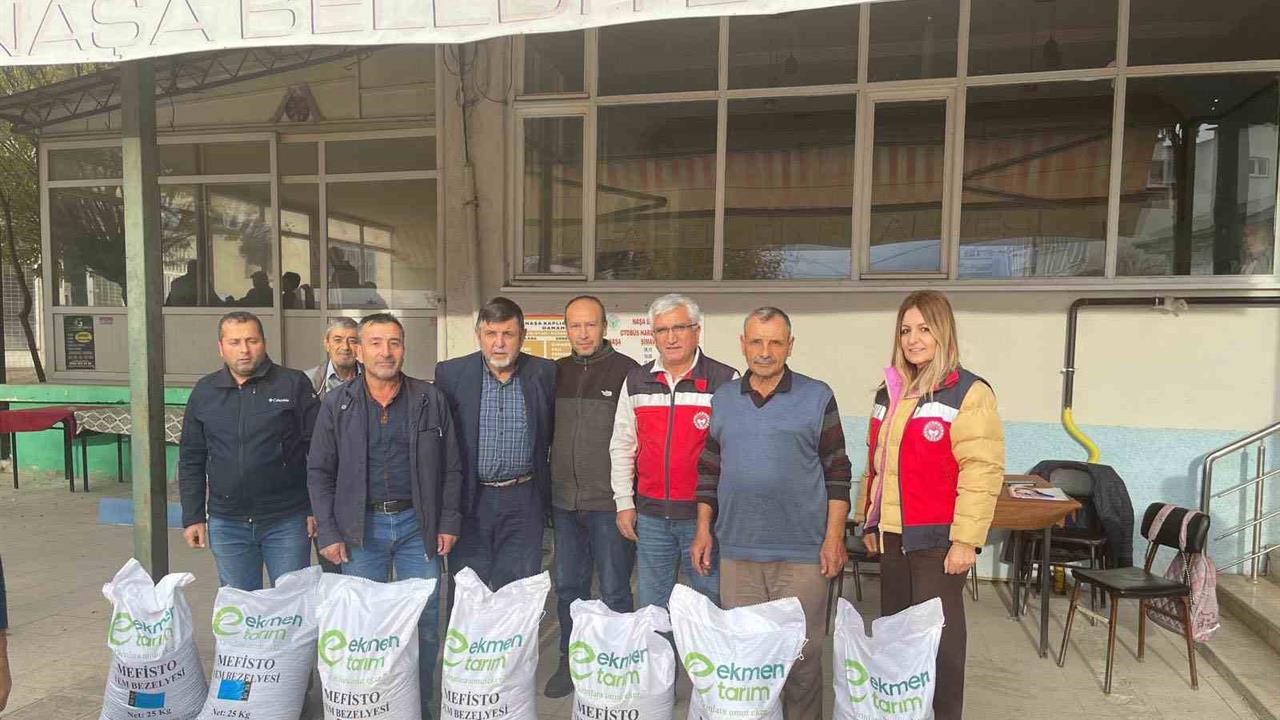 Simav Kütahya'da 39 Üreticiye 1,5 Ton Yem Bezelyesi Tohumu Dağıtıldı