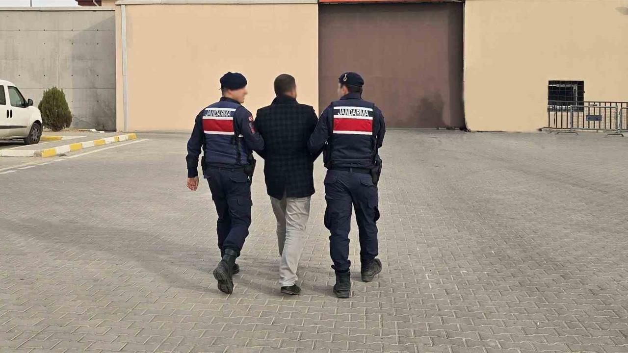 Gaziantep Şehitkamil'de Aranan 3 Şahıs Jandarma Tarafından Yakalandı