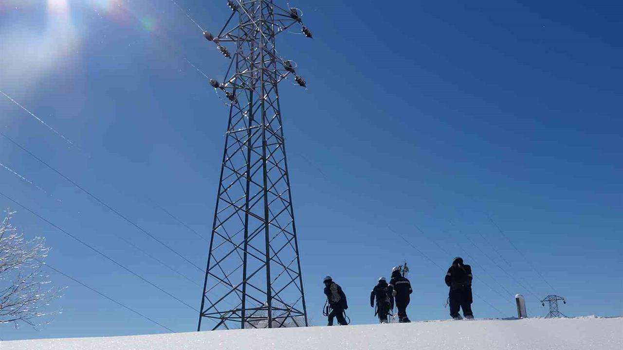 Samsun'da Kışa Hazırlık İçin Enerji Altyapısı Güçlendiriliyor