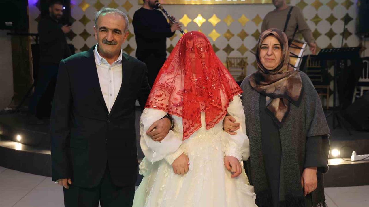 Elazığ'da Down Sendromlu Şevval’in Düğün Hayali Gerçekleşti