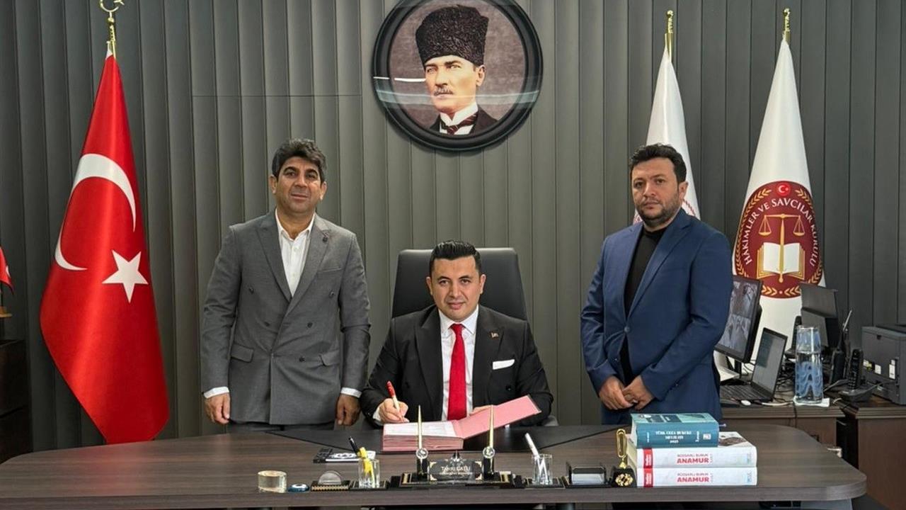 Mersin Anamur'da Yargı Mensupları İçin 33 Dairelik Lojman Projesi İmzalandı