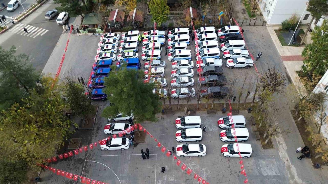 Siirt’te 68 Araç, Kolluk Kuvvetlerine Teslim Töreni Düzenlendi