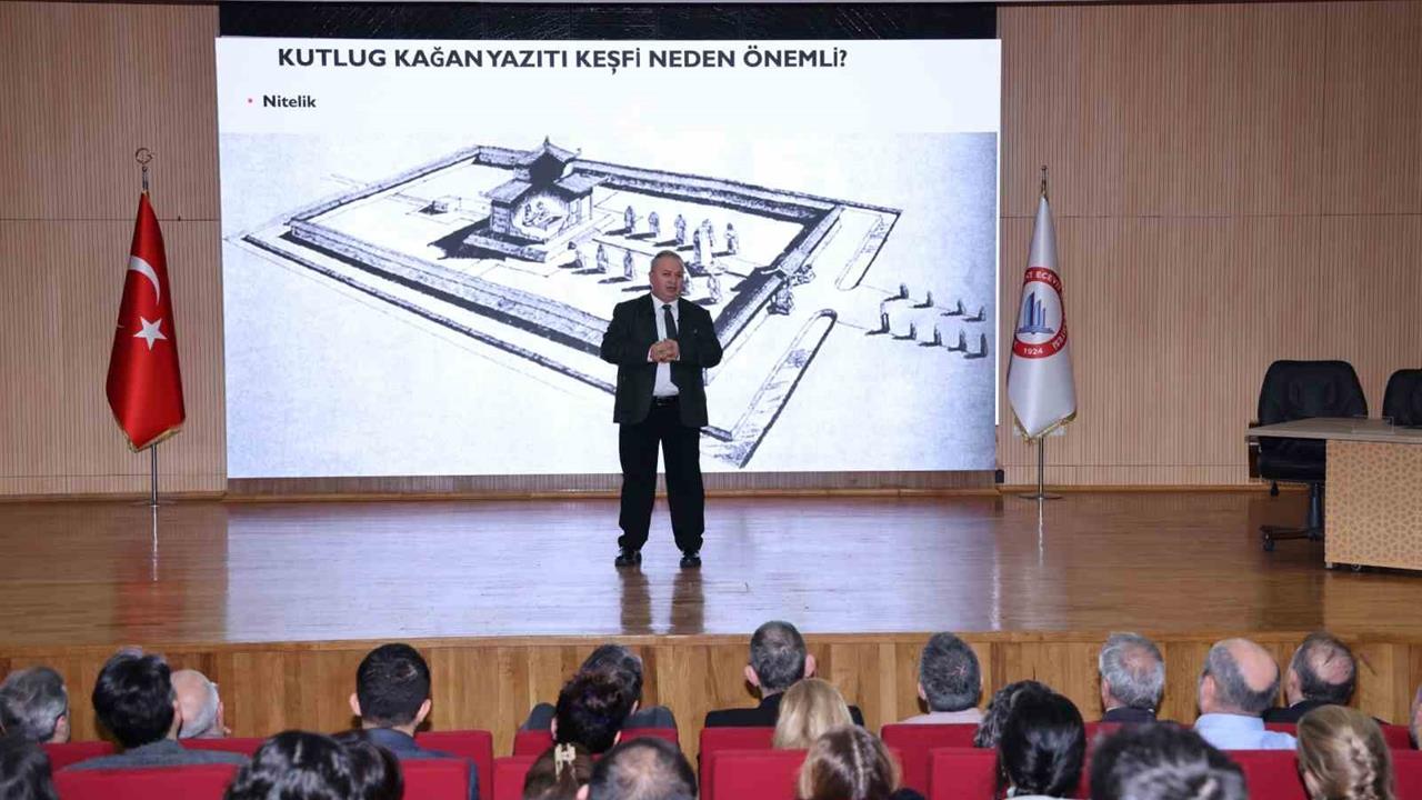 Zonguldak Bülent Ecevit Üniversitesi'nde Moğolistan'daki Türk Kültür Varlıkları hakkında konferans düzenlendi.