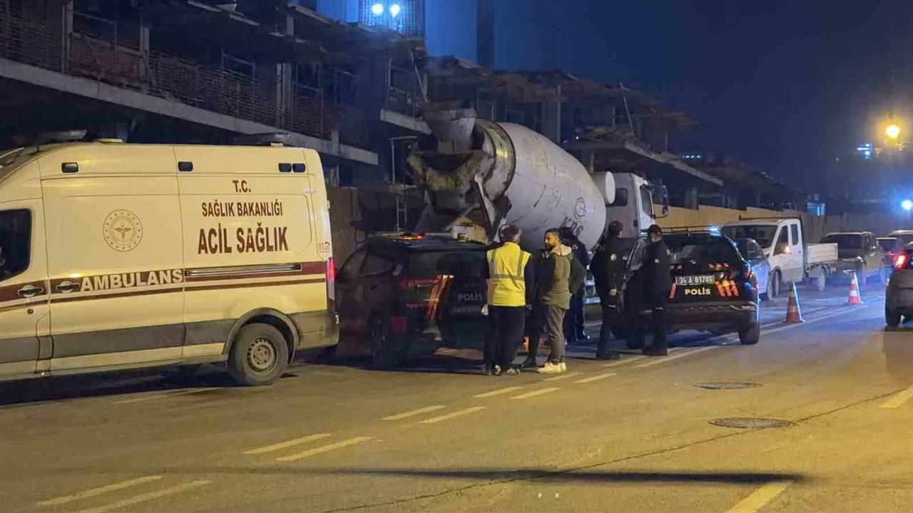 İstanbul Arnavutköy'de Beton Mikserini Temizlerken Sürücü Hayatını Kaybetti