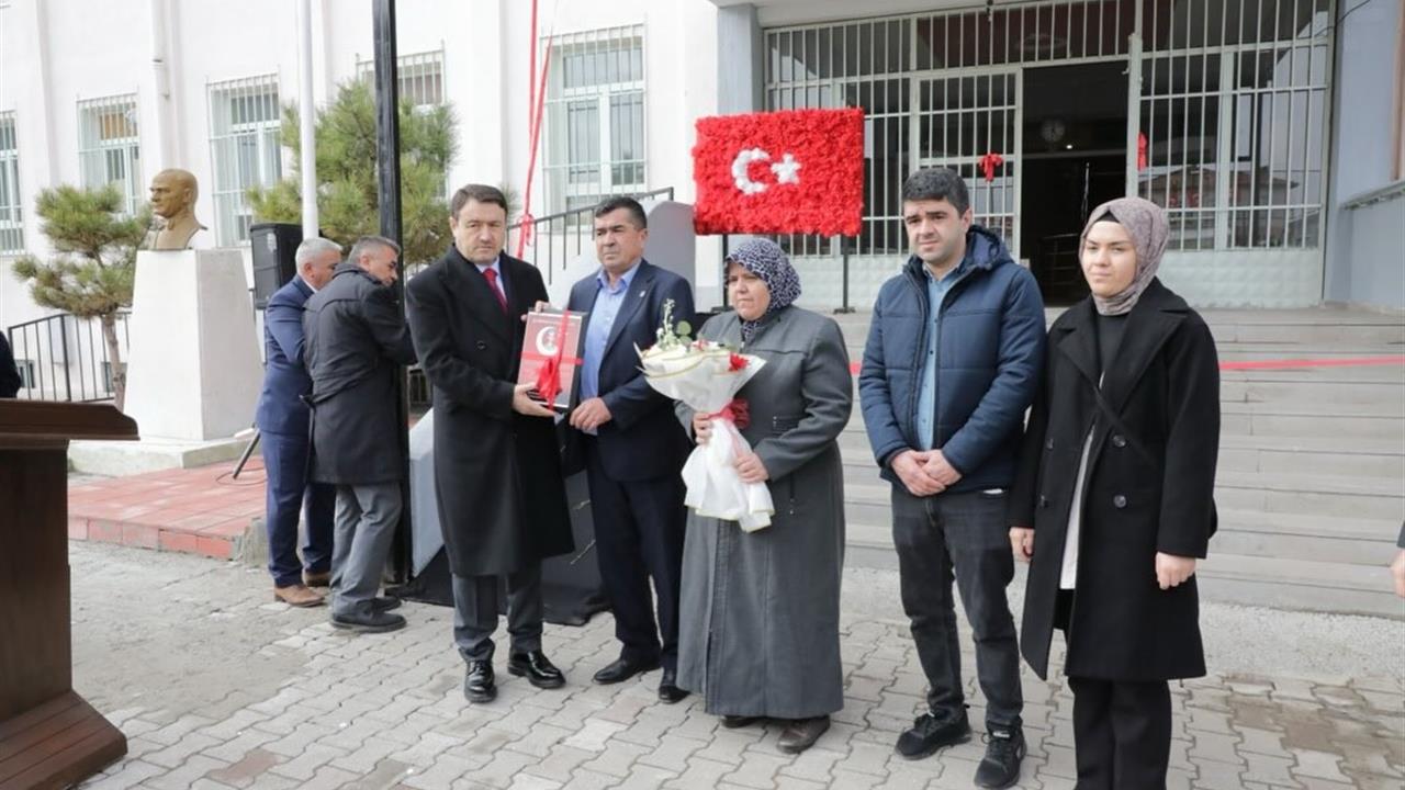 Kütahya Aslanapa'da Şehit Ramazan Yel'in Adının Verildiği Eğitim Kurumunda Tören Düzenlendi