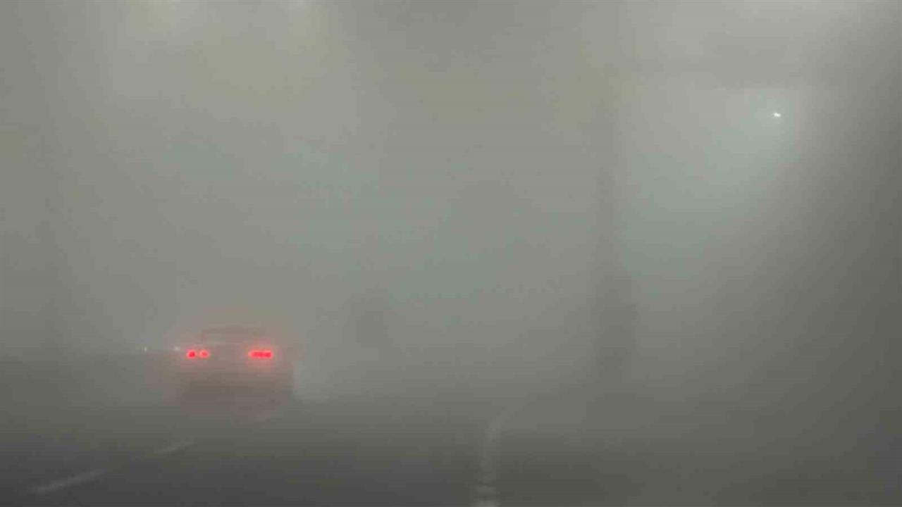 Adıyaman Merkez ve Kırsalında Görüş Mesafesi 5 Metreye Düştü