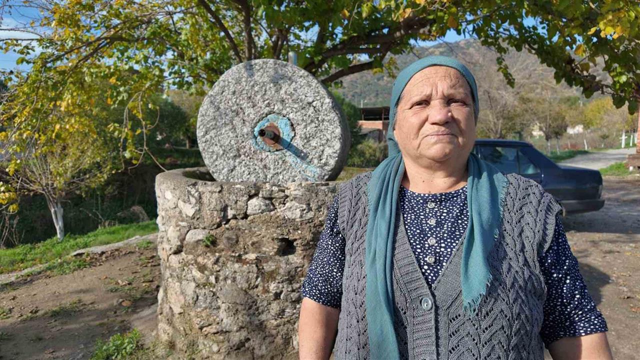 Aydın İncirliova'daki Taş Değirmen 30 Yıldır Kullanılmıyor