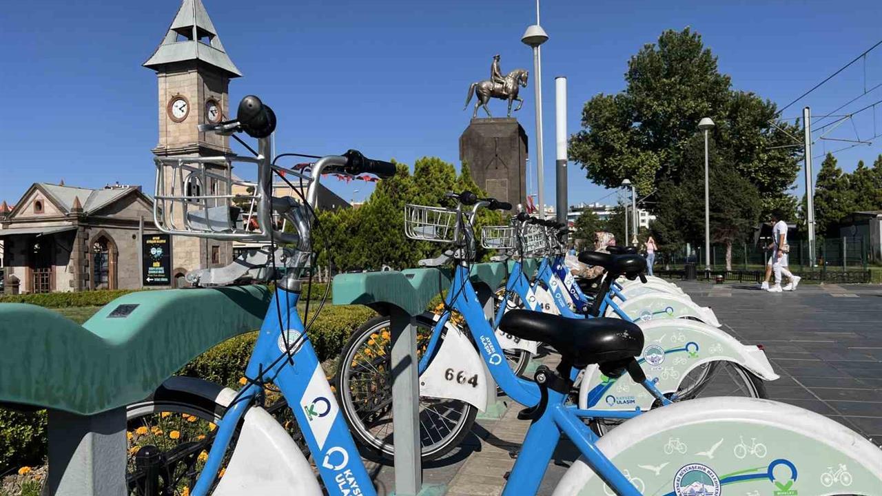 Kayseri'de Kaybis Bisiklet Paylaşım Sistemi 2025 Sezonunu Rekorlarla Kapatmış Bulunuyor