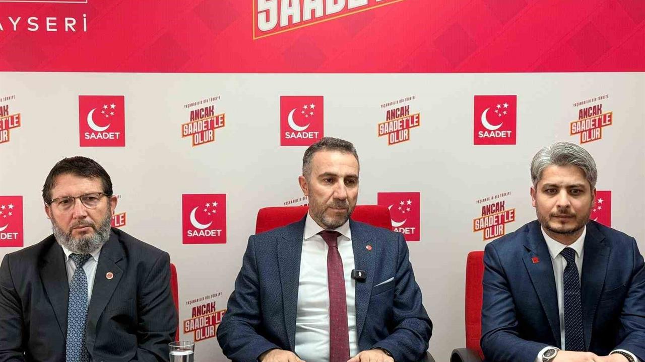Kayseri'de Saadet Partisi Başkanı Altun, Alım Gücünün Düşmesi Sorunu Üzerine Açıklamalarda Bulundu.