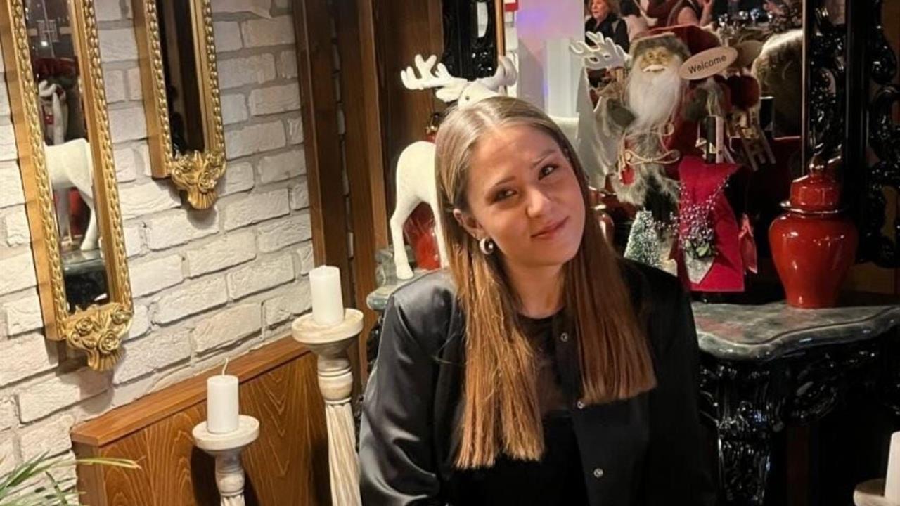 Eskişehir'de bir kadın, 3 ay önce evlendiği eşinin ardından yaşamını yitirdi.