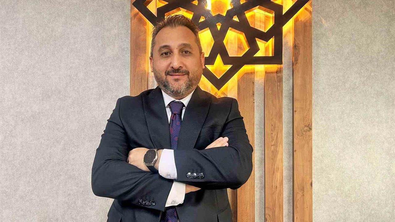 İzmir'de Yapay Zeka ile İlgili Tehditler Hızla Artıyor, Uzmanlar Uyarıyor