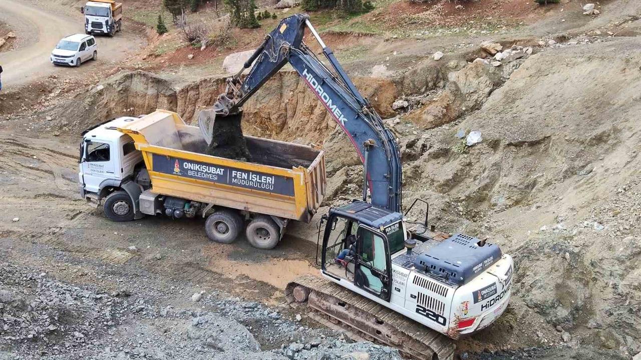 Kahramanmaraş Onikişubat Belediyesi, Kırsal Hizmet Kalitesini Artırmak İçin Çalışmalarına Devam Ediyor.