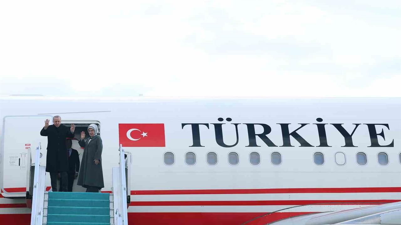 Cumhurbaşkanı Erdoğan, Türkmenistan'a "Uluslararası Barış ve Güven Forumu" için gitti.