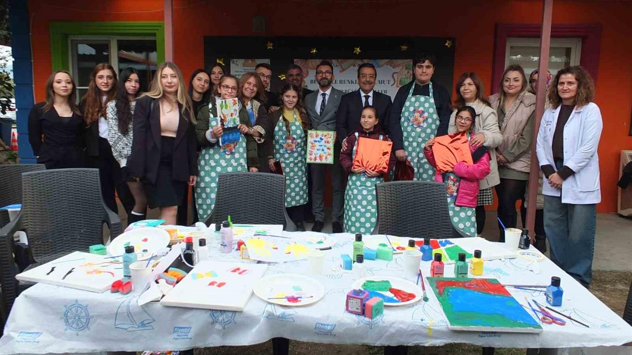 Balıkesir'de Üniversitelilerin Öncülüğünde Engelli Gençler İçin Proje Gerçekleştirildi