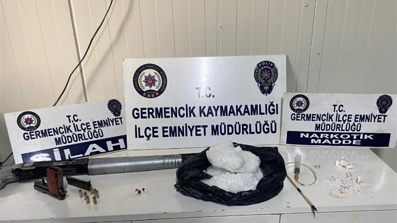 Aydın Germencik'te Şüpheliye Ait Evde 2 Kilogram Uyuşturucu Bulundu