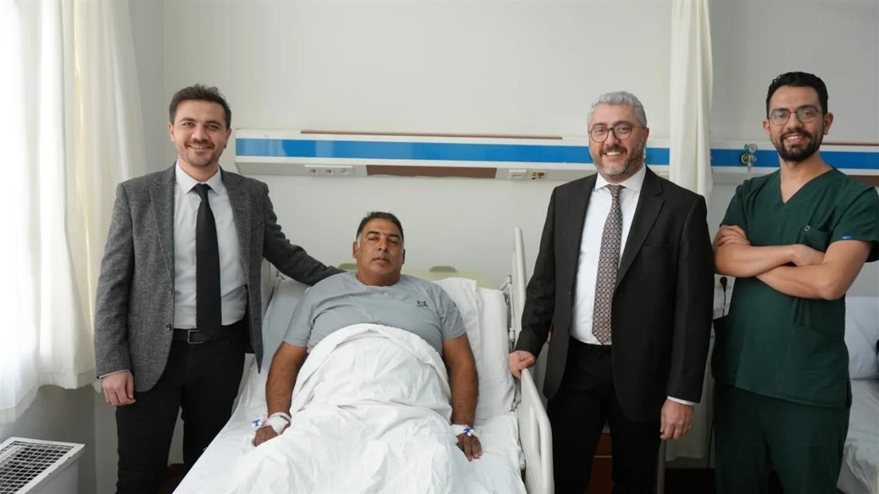 Aydın'da Ağız İçinden Doku Alınarak İdrar Yolu Ameliyatı Başarıyla Gerçekleştirildi