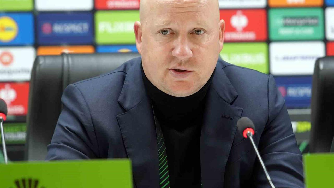 Samsun'da AEK Atina, Samsunspor'u 2-1 yenerek önemli bir galibiyet aldı.