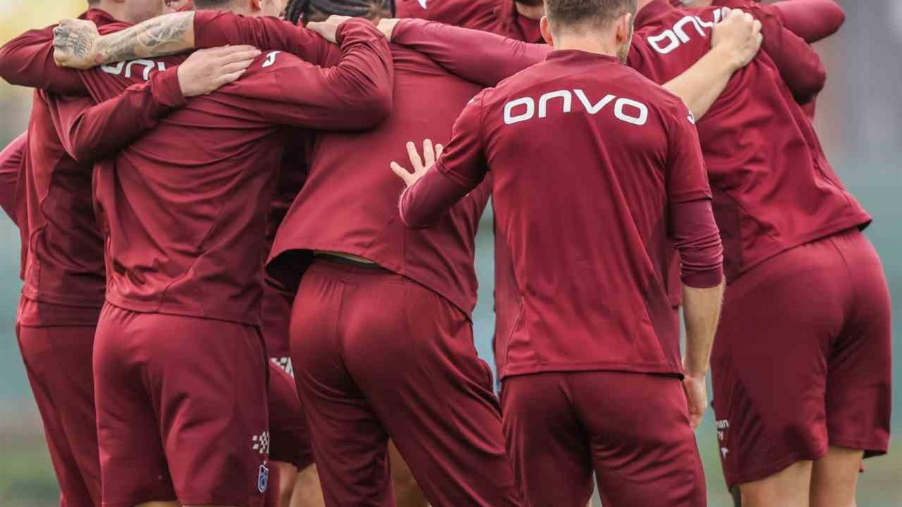 Trabzonspor, Beşiktaş maçı öncesi kadrosunu güçlendiriyor.