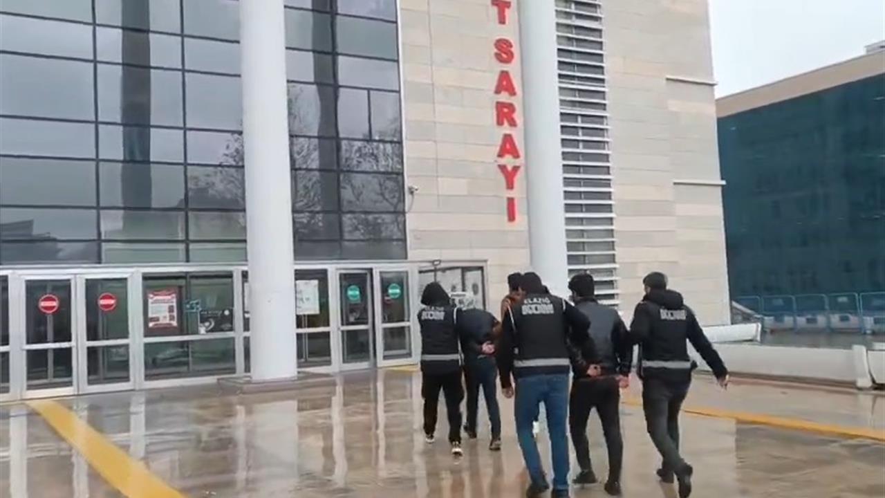 Elazığ'da Ehliyet Sınavında Kopya Düzenine Karışan 2 Kişi Tutuklandı