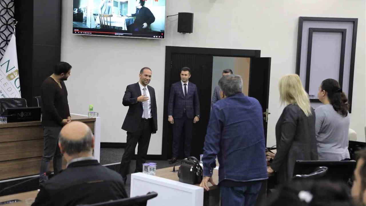 Niğde Belediyesi Şehir Tiyatrosu, Ertuğrul Aslan ile Niğde’yi Duyuruyor