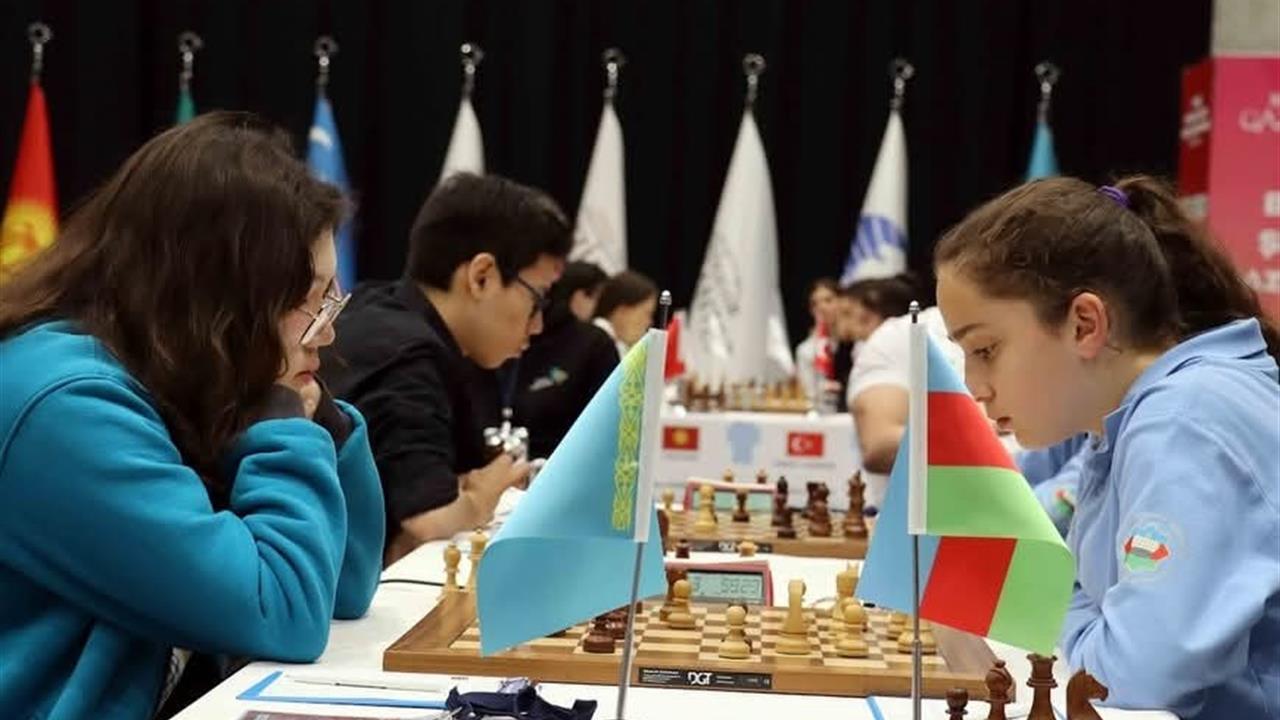 Gaziantep'te Düzenlenen Çifte Satranç Şampiyonasında Heyecan Yükseliyor