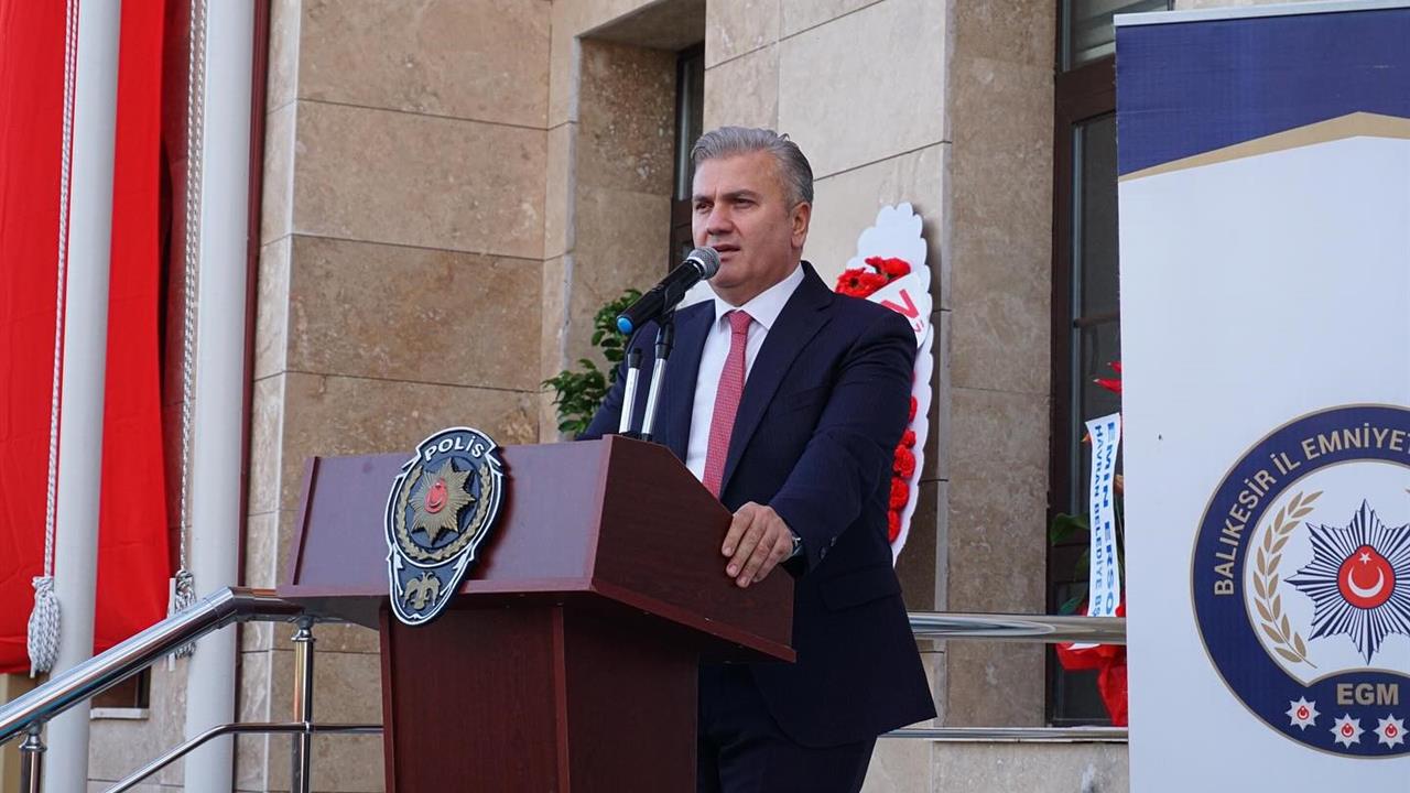 Balıkesir'de Milletvekili Mustafa Canbey'in Adı Kullanılarak Dolandırıcılık Yapan İki Kişi Tutuklandı