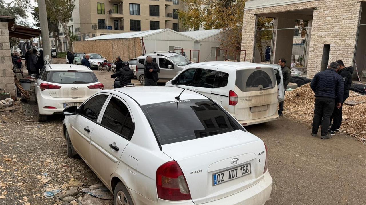 Adıyaman Merkez'de Alacak Verecek Meselesi Nedeniyle 4 Kişi Yaralandı