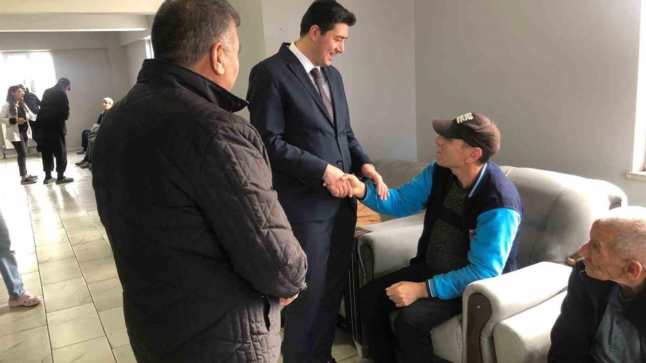 Iğdır Karakoyunlu'da Kaymakam Fatih Erdoğan, Özel Akasya Bakım Merkezi'ni Ziyaret Etti