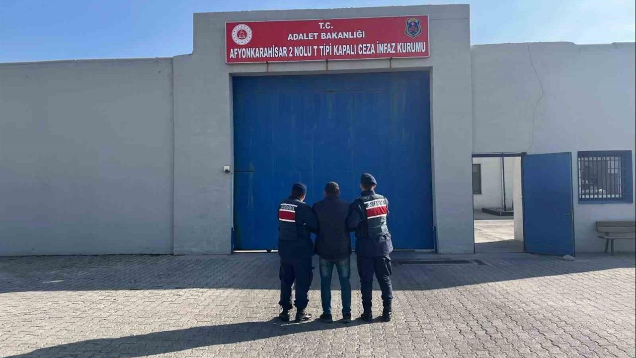 Afyonkarahisar Şuhut'ta Hapis Cezası ile Aranan Şahıs Jandarma Tarafından Yakalandı